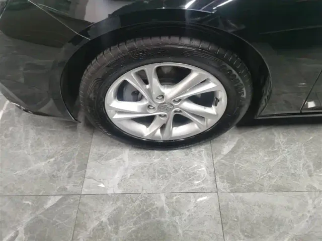 Buick Regal — Фото автомобиля 22