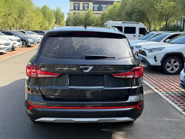 Jetta VS7 — Фото автомобиля 5