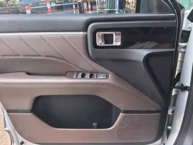 Wuling Starlight 560 — Фото автомобиля 7