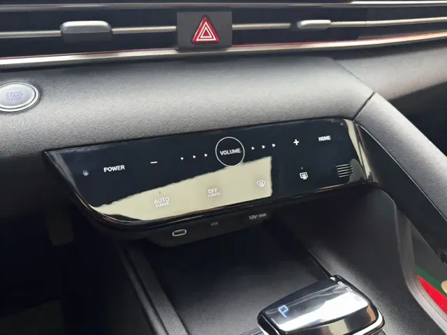 Hyundai Elantra — Фото автомобиля 18