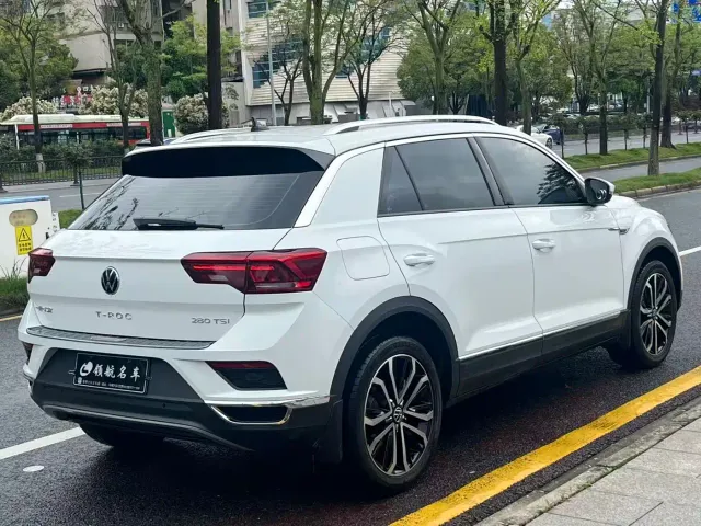 Volkswagen T-Roc — Фото автомобиля 4