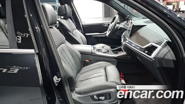 BMW X7 — Фото автомобиля 25