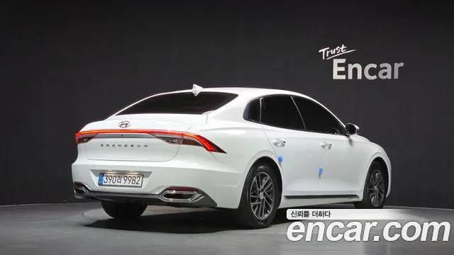 Hyundai Grandeur New — Фото автомобиля 2