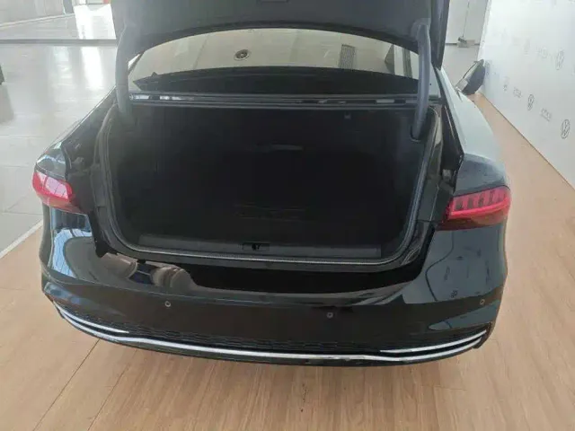 Audi A7L — Фото автомобиля 5
