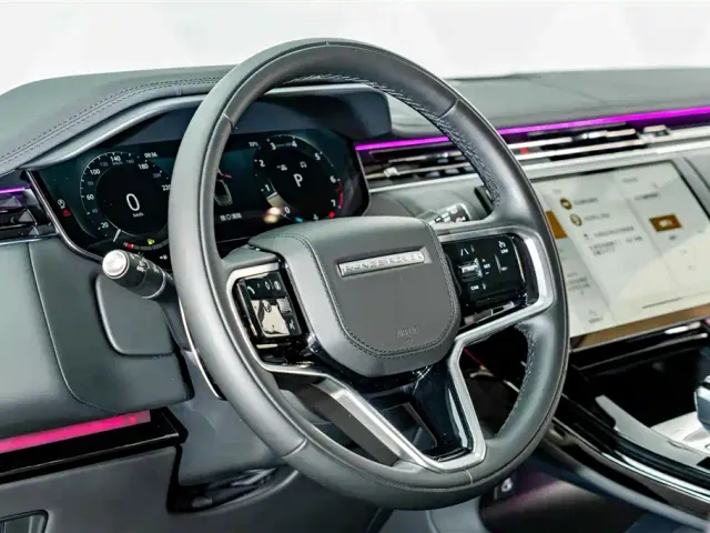 Land Rover Range Rover Sport — Фото автомобиля 11