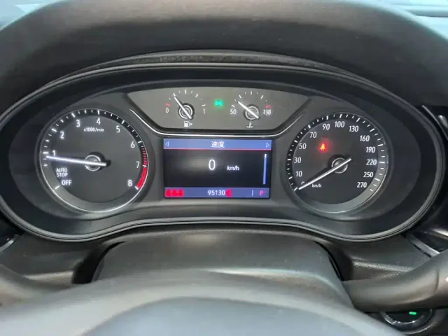 Buick Regal — Фото автомобиля 11