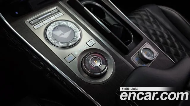 Genesis GV80 — Фото автомобиля 12