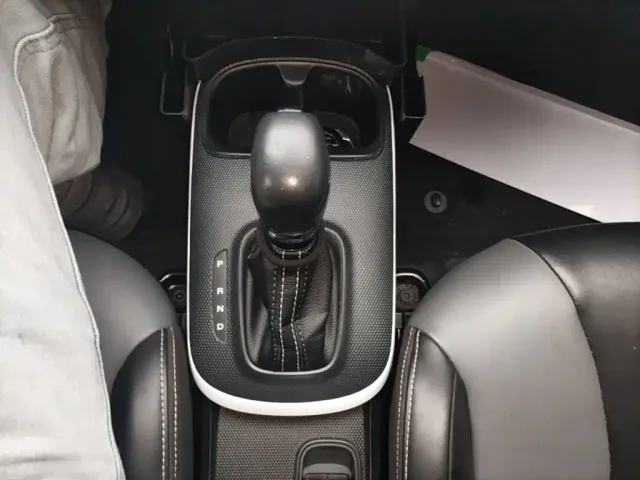 Roewe Clever — Фото автомобиля 13