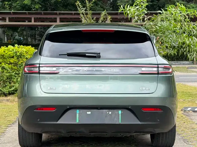 Aito M5 — Фото автомобиля 14