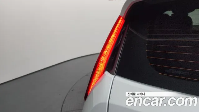 Kia Niro All Niro EV Air — Фото автомобиля 23
