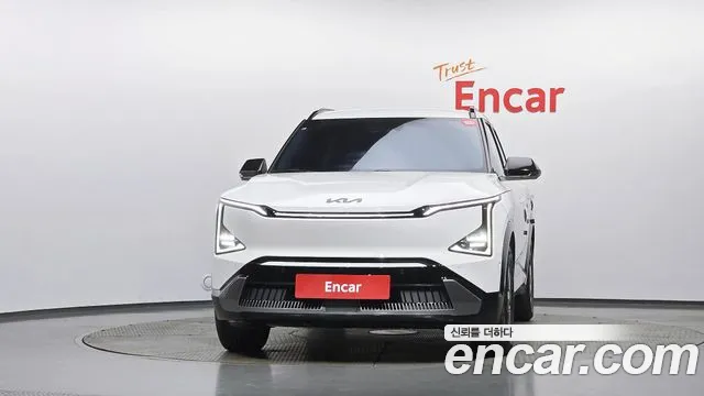 Kia EV5 — Фото автомобиля 3