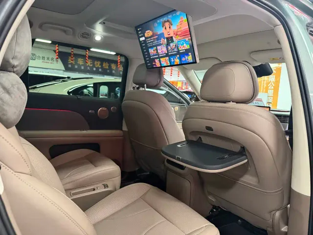 IM Motors LS8 — Фото автомобиля 10