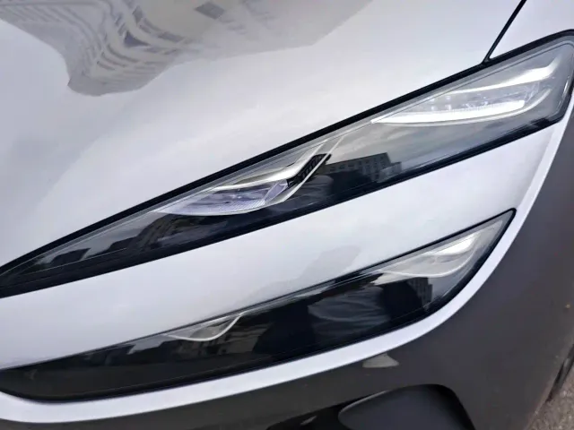 BYD Sealion 06 — Фото автомобиля 17