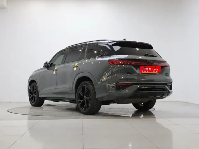 Audi Q6 — Фото автомобиля 6