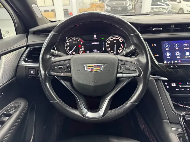 Cadillac XT6 — Фото автомобиля 14