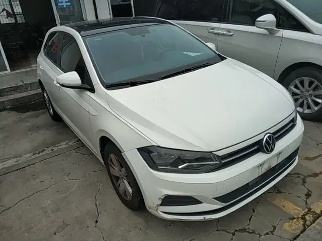 Volkswagen Polo — Фото автомобиля 3