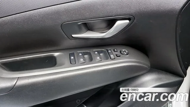 Hyundai Tucson Tucson (NX4) Бензин 1.6 турбо 2WD — Фото автомобиля 18