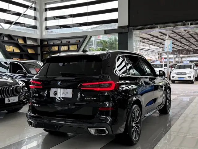 BMW X5 — Фото автомобиля 5
