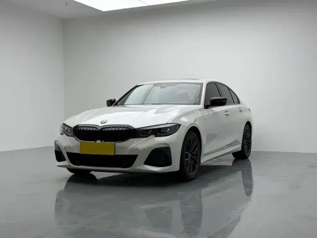 Фотография автомобиля — BMW 3 Series