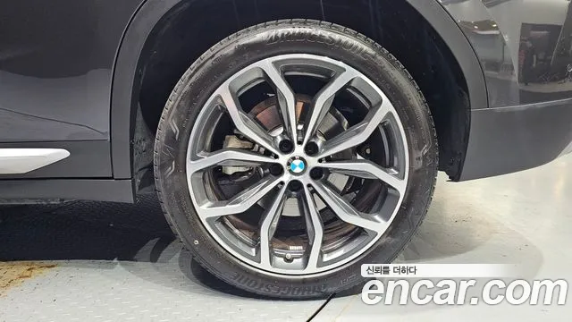 BMW X4 — Фото автомобиля 17