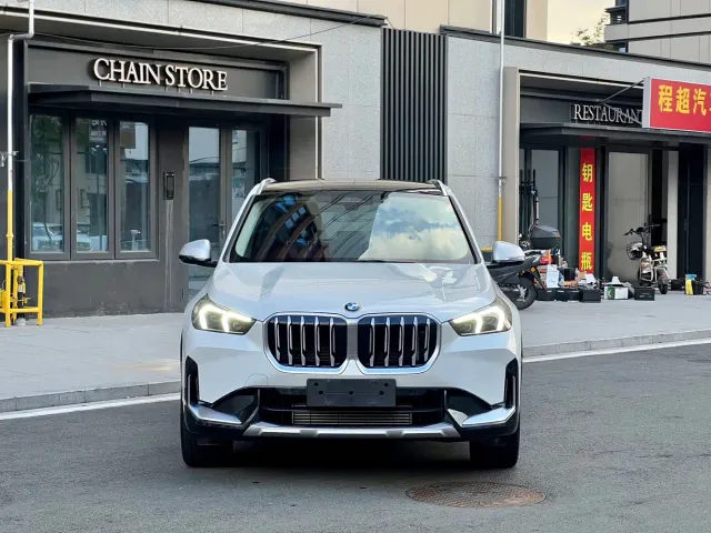 BMW X1 — Фото автомобиля 2