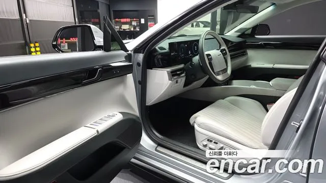 Hyundai Grandeur GN7 — Фото автомобиля 15