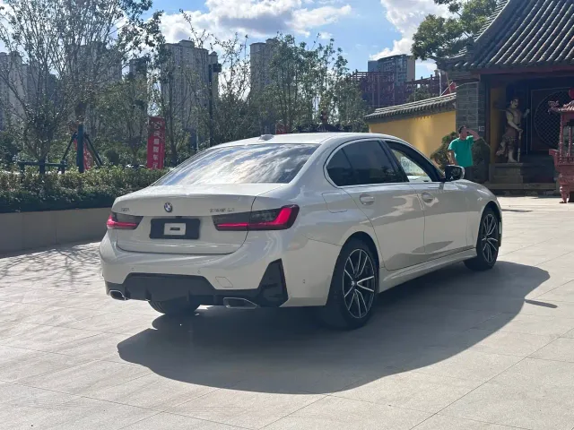 BMW 3 Series — Фото автомобиля 13