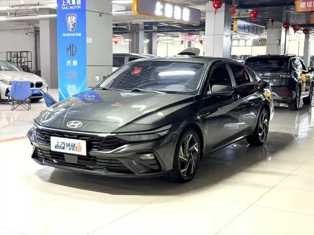 Фотография автомобиля — Hyundai Elantra