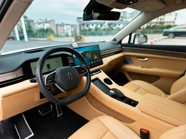 Aito M5 — Фото автомобиля 7