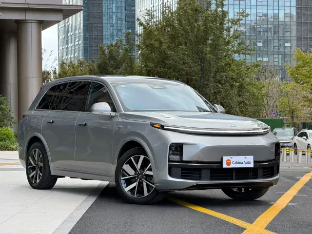 Li Auto L8 — Фото автомобиля 3