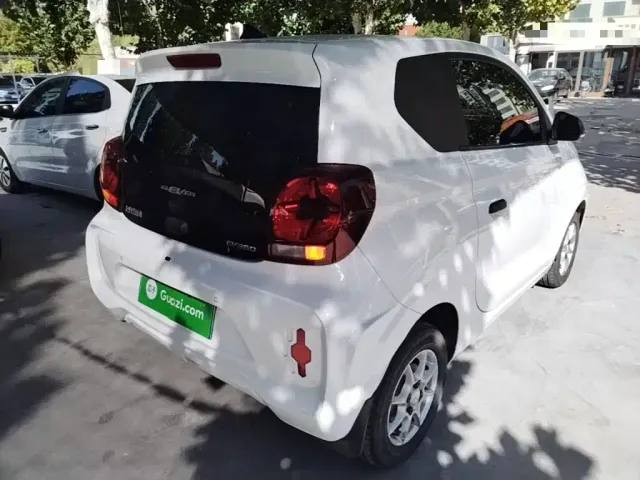 Roewe Clever — Фото автомобиля 6
