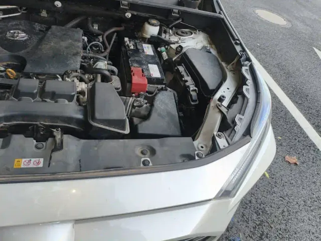 Toyota RAV4 — Фото автомобиля 21