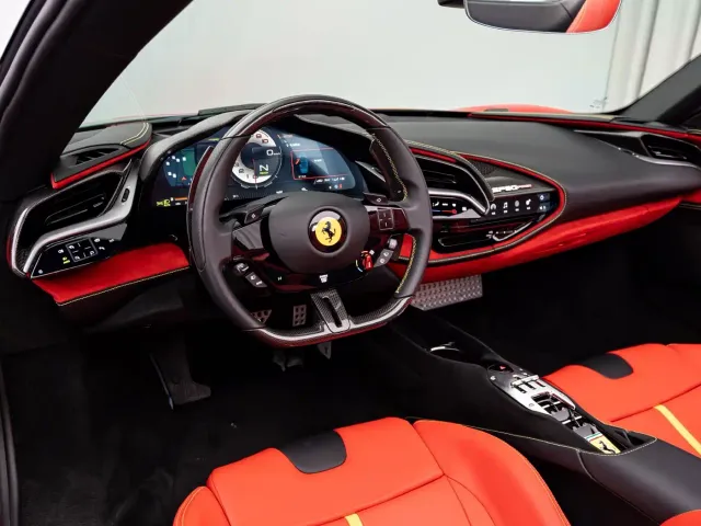 Ferrari SF90 — Фото автомобиля 8