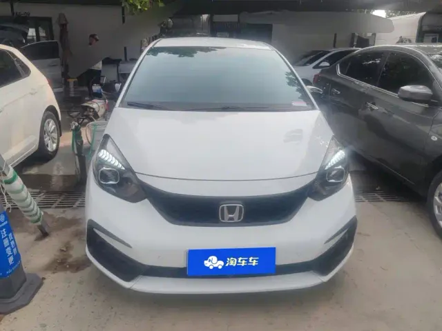 Honda Fit — Фото автомобиля 2