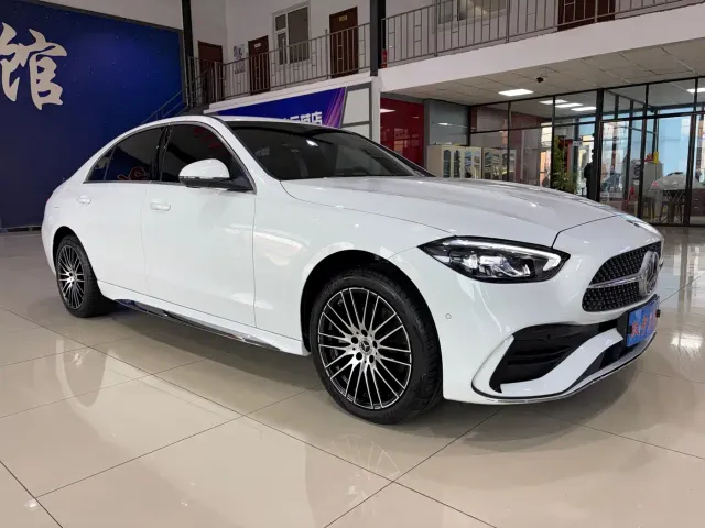 Mercedes-Benz C-Class — Фото автомобиля 3