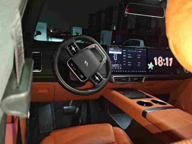 Li Auto L7 — Фото автомобиля 6