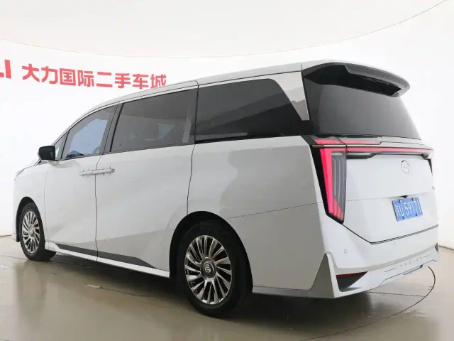 GAC Trumpchi M8 — Фото автомобиля 3