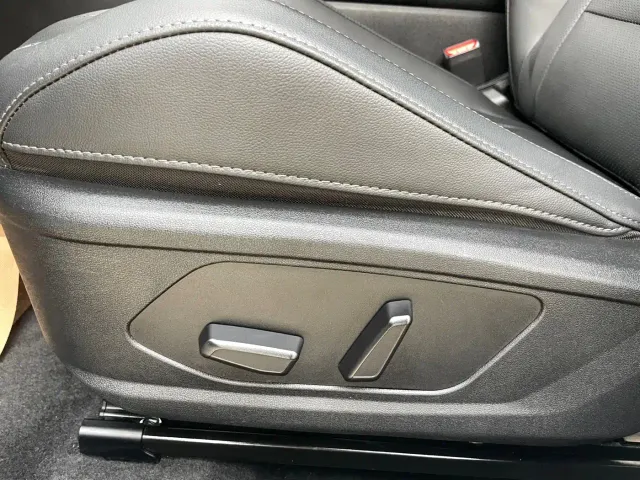 Hyundai Elantra — Фото автомобиля 12