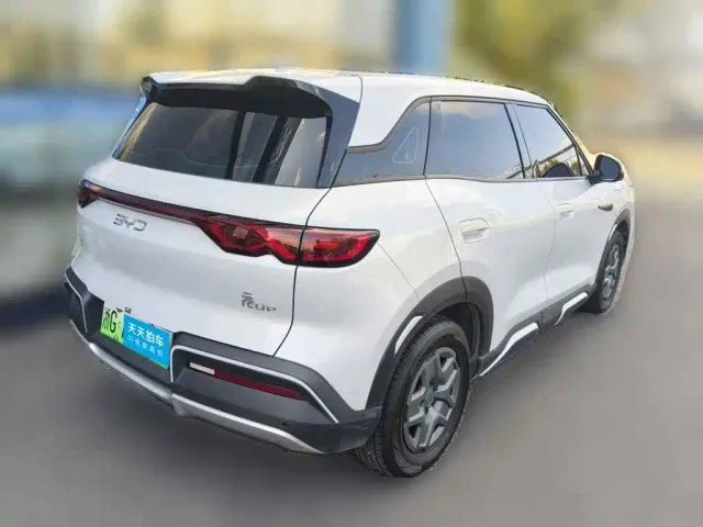 BYD Yuan UP — Фото автомобиля 5