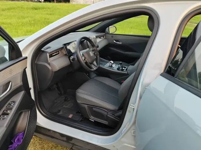 BYD Qin PLUS — Фото автомобиля 17