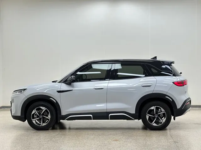 BYD Yuan UP — Фото автомобиля 7