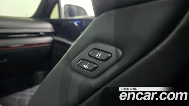 Genesis GV80 — Фото автомобиля 29