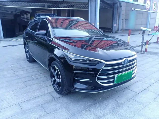 BYD Tang — Фото автомобиля 3