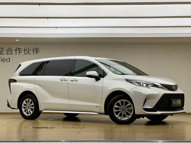 Toyota Granvia — Фото автомобиля 3