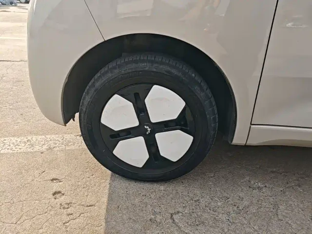 Wuling Hongguang Mini EV — Фото автомобиля 22