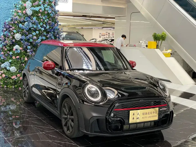 MINI Hatch — Фото автомобиля 3