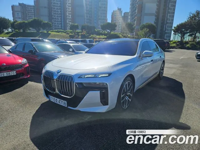 BMW 7 Series G70 — Фото автомобиля 3