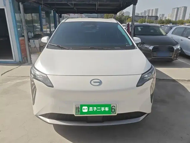 GAC Aion Y — Фото автомобиля 2