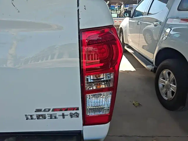 Isuzu Lingtuo — Фото автомобиля 7