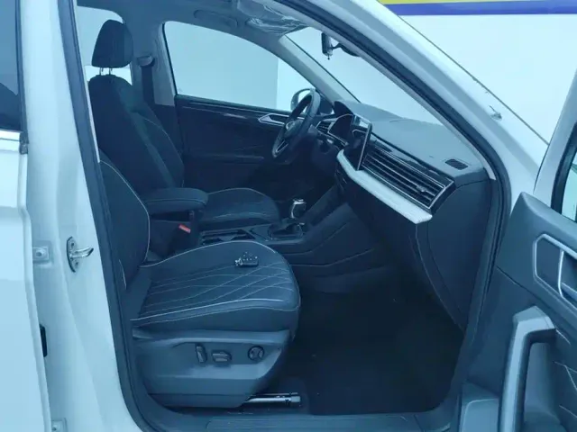 Volkswagen Tiguan L — Фото автомобиля 8